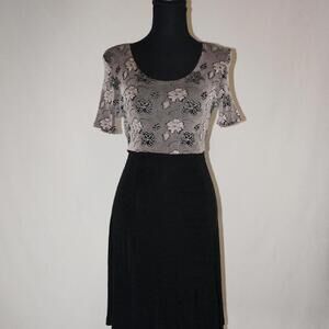 Ronni Nicole Women's Black and Cream Floral Dress